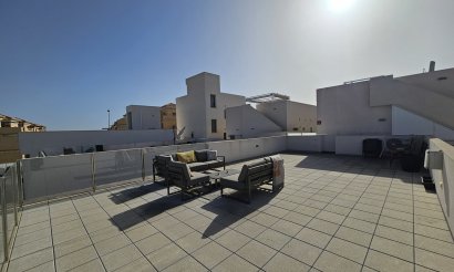 Resale - Villa - Villamartin