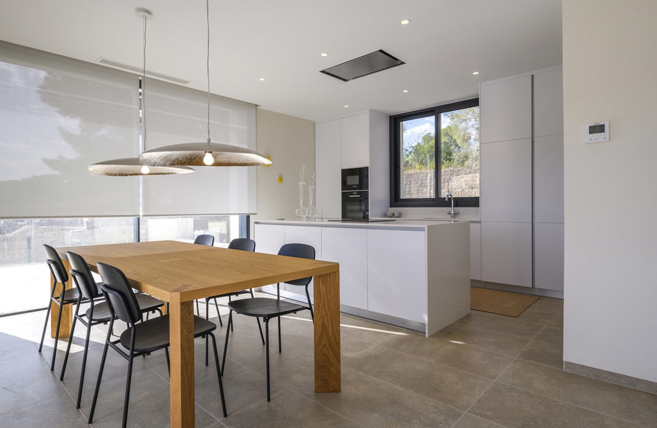 Resale - Villa - Las Colinas Golf Resort