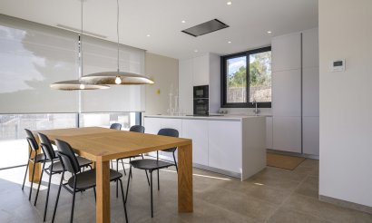 Resale - Villa - Las Colinas Golf Resort