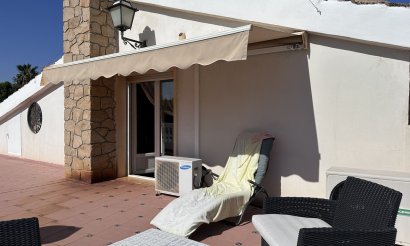 Resale - Villa - Elche