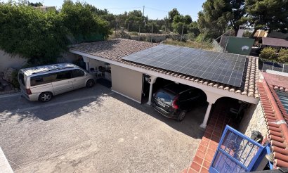 Resale - Villa - Elche