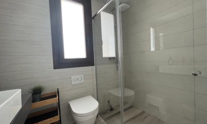 Resale - Villa - Los Altos