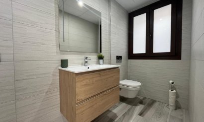 Resale - Villa - Los Altos