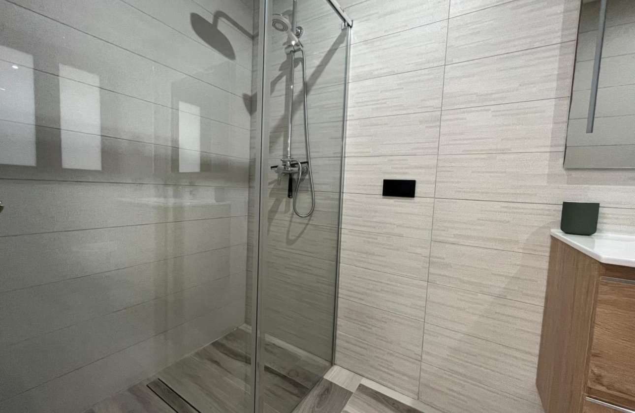 Resale - Villa - Los Altos