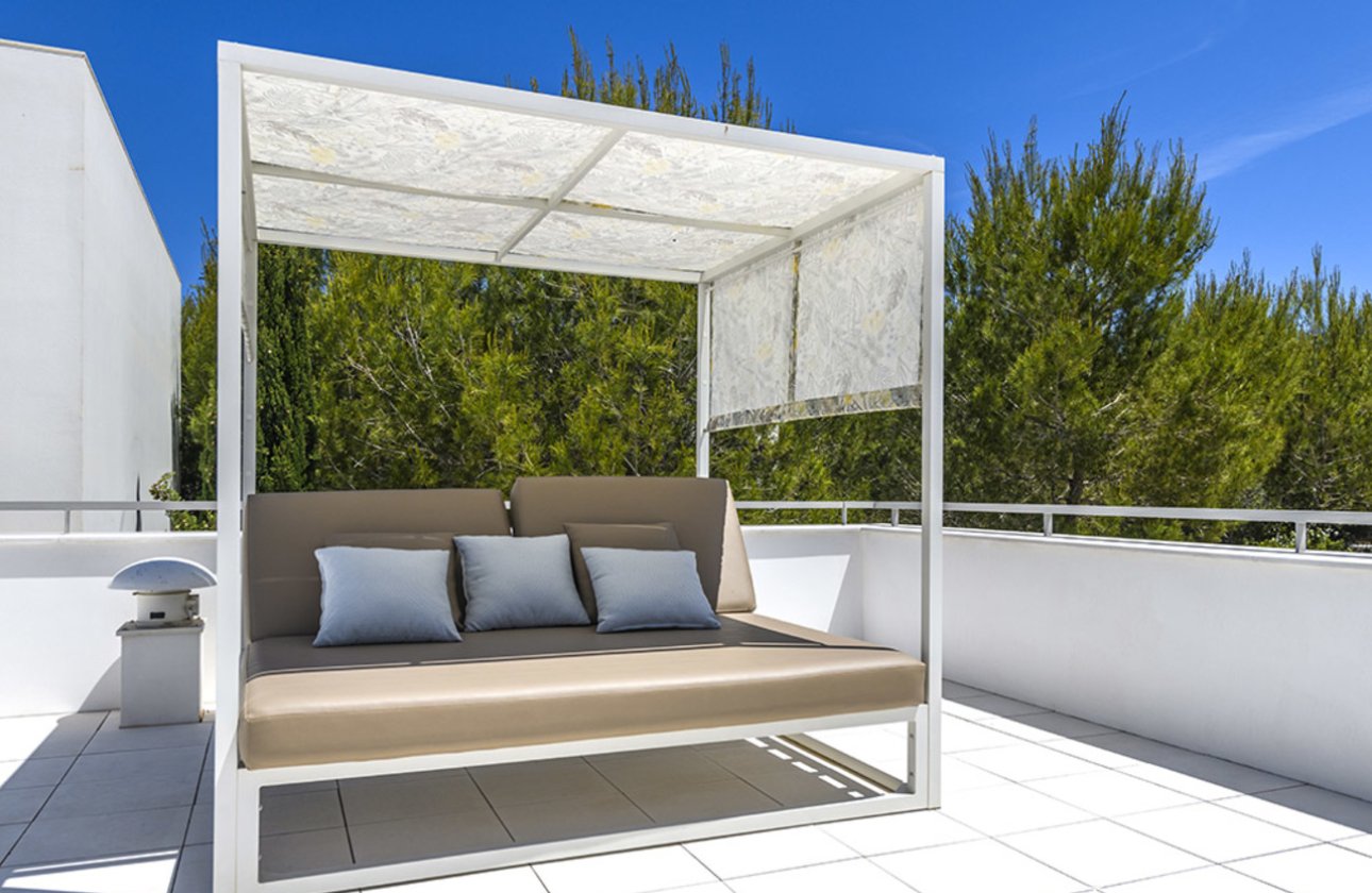 Resale - Villa - Las Colinas Golf Resort