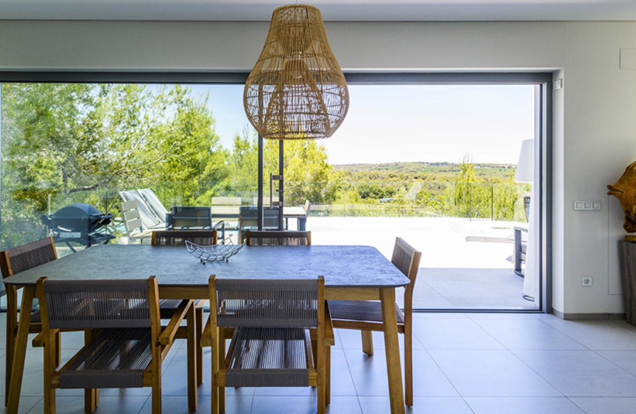 Resale - Villa - Las Colinas Golf Resort