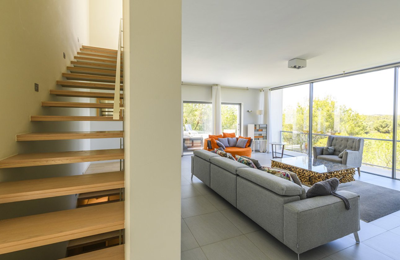 Resale - Villa - Las Colinas Golf Resort