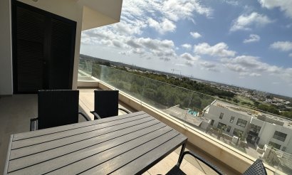 Reventa - Apartamento / piso - Las Colinas Golf Resort