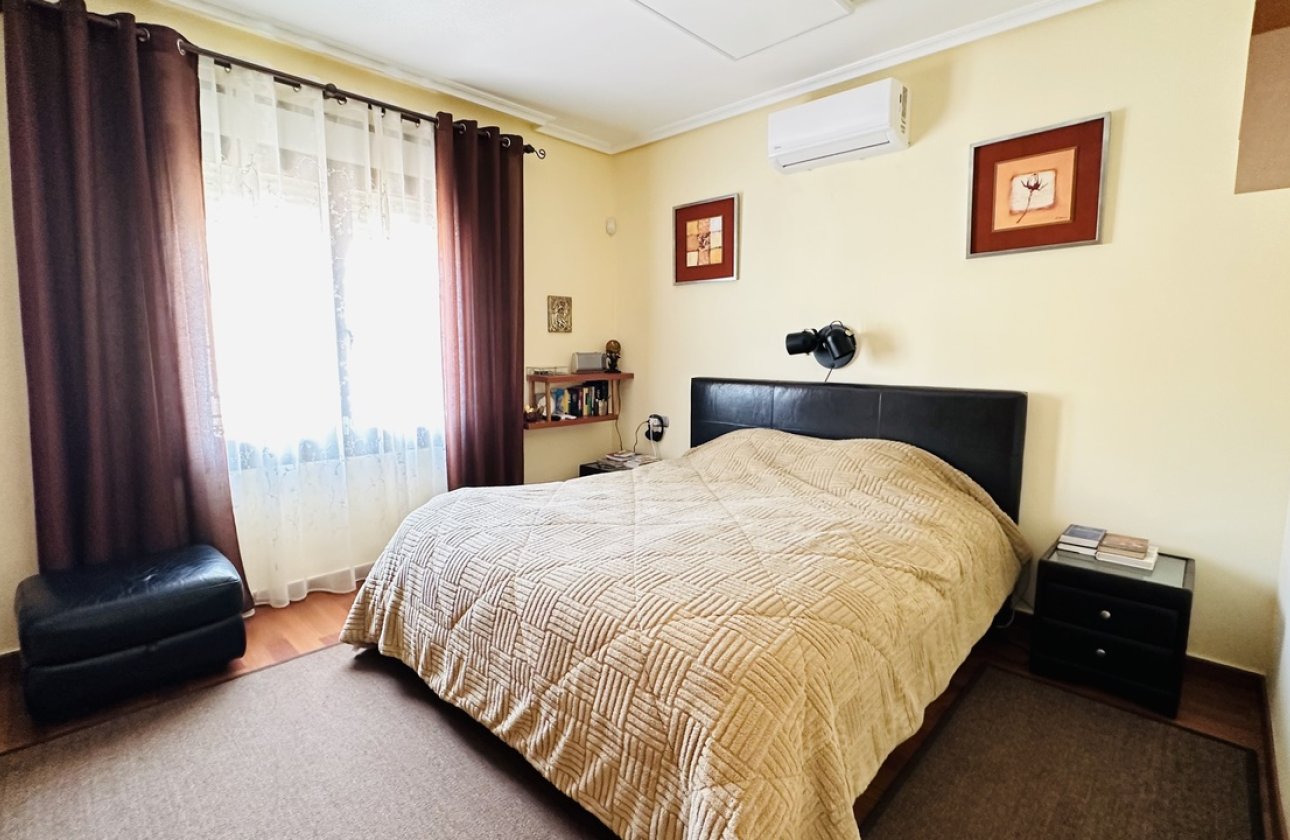 Resale - Villa - Algorfa