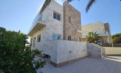 Resale - Villa - La Zenia