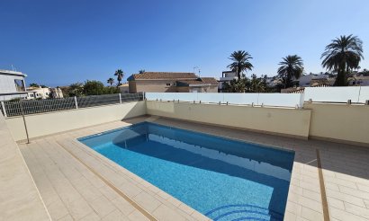 Resale - Villa - La Zenia