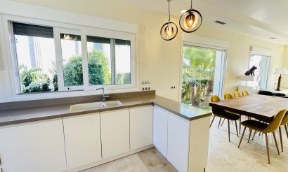 Resale - Villa - La Zenia