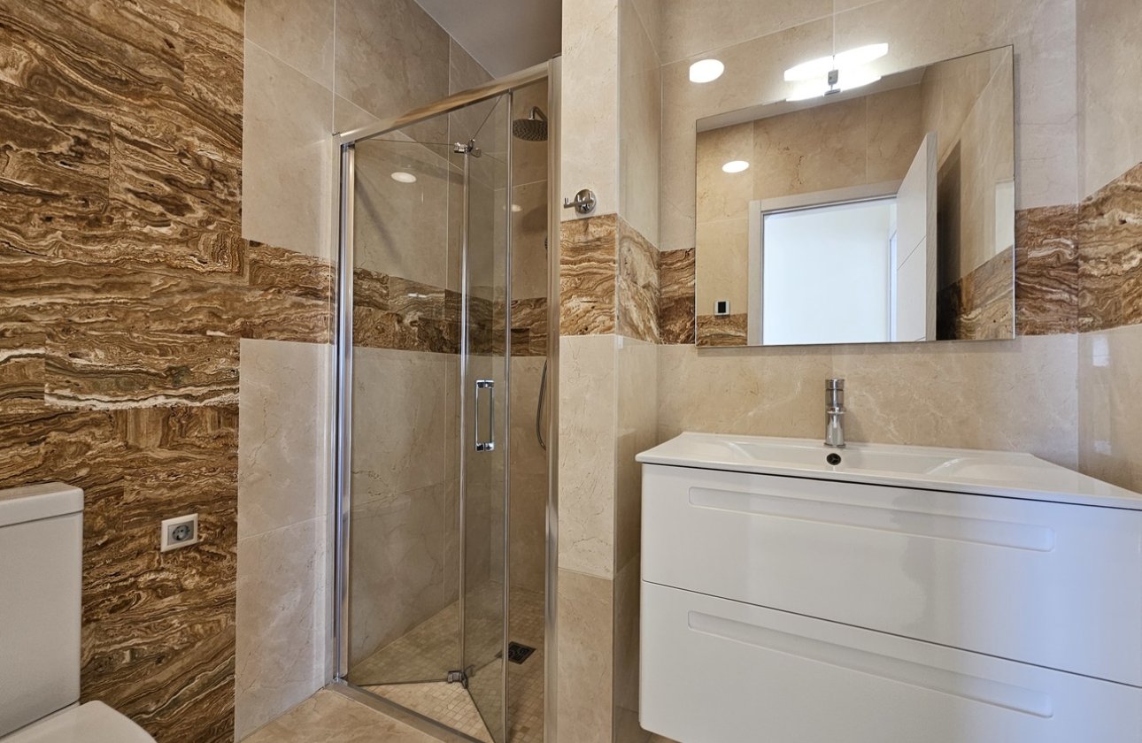 Resale - Villa - La Zenia