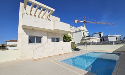 Resale - Villa - La Zenia