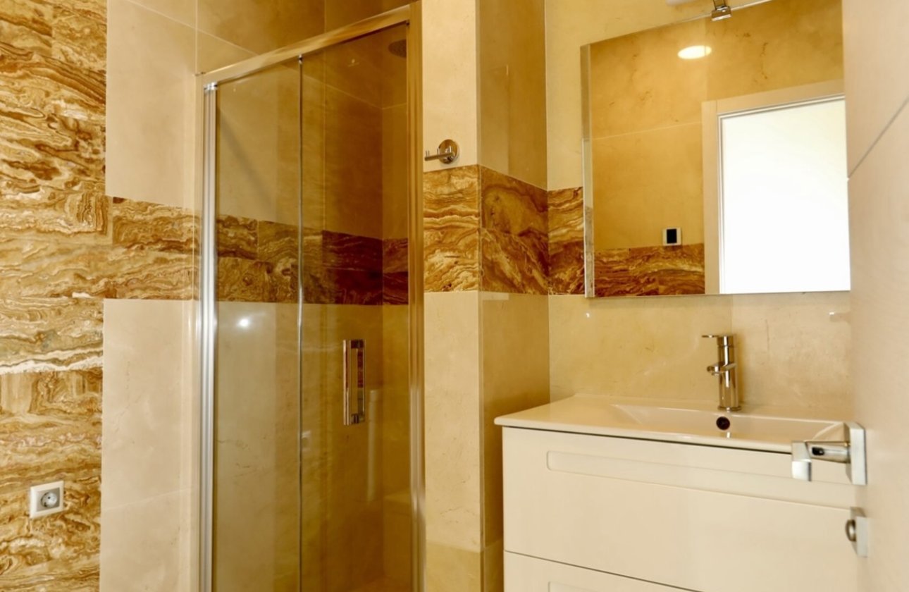 Resale - Villa - La Zenia