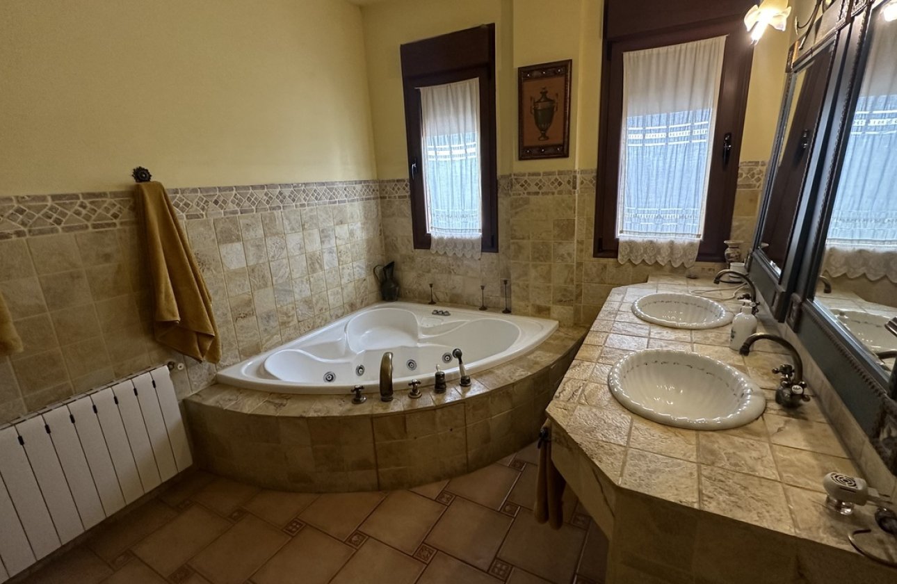 Reventa - Adosado - San Miguel de Salinas