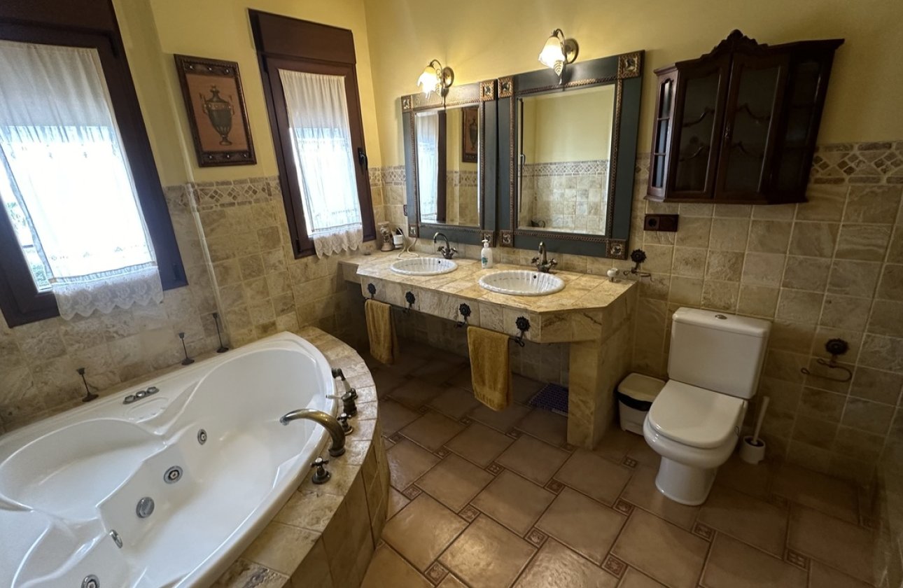 Reventa - Adosado - San Miguel de Salinas