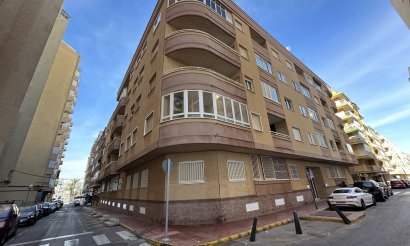 Resale - Apartment / flat - Torrevieja