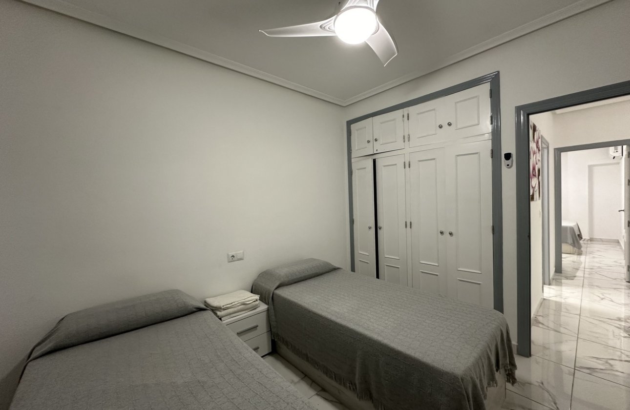 Resale - Apartment / flat - Torrevieja