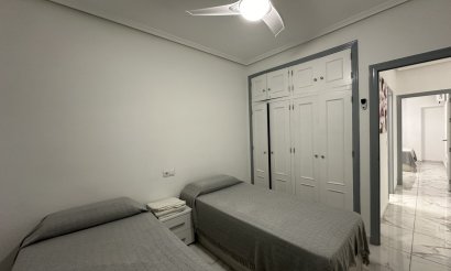 Resale - Apartment / flat - Torrevieja