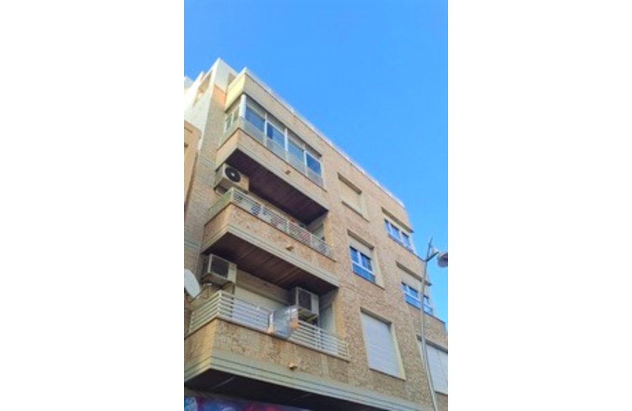 Resale - Apartment / flat - Torrevieja