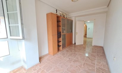 Resale - Apartment / flat - Torrevieja
