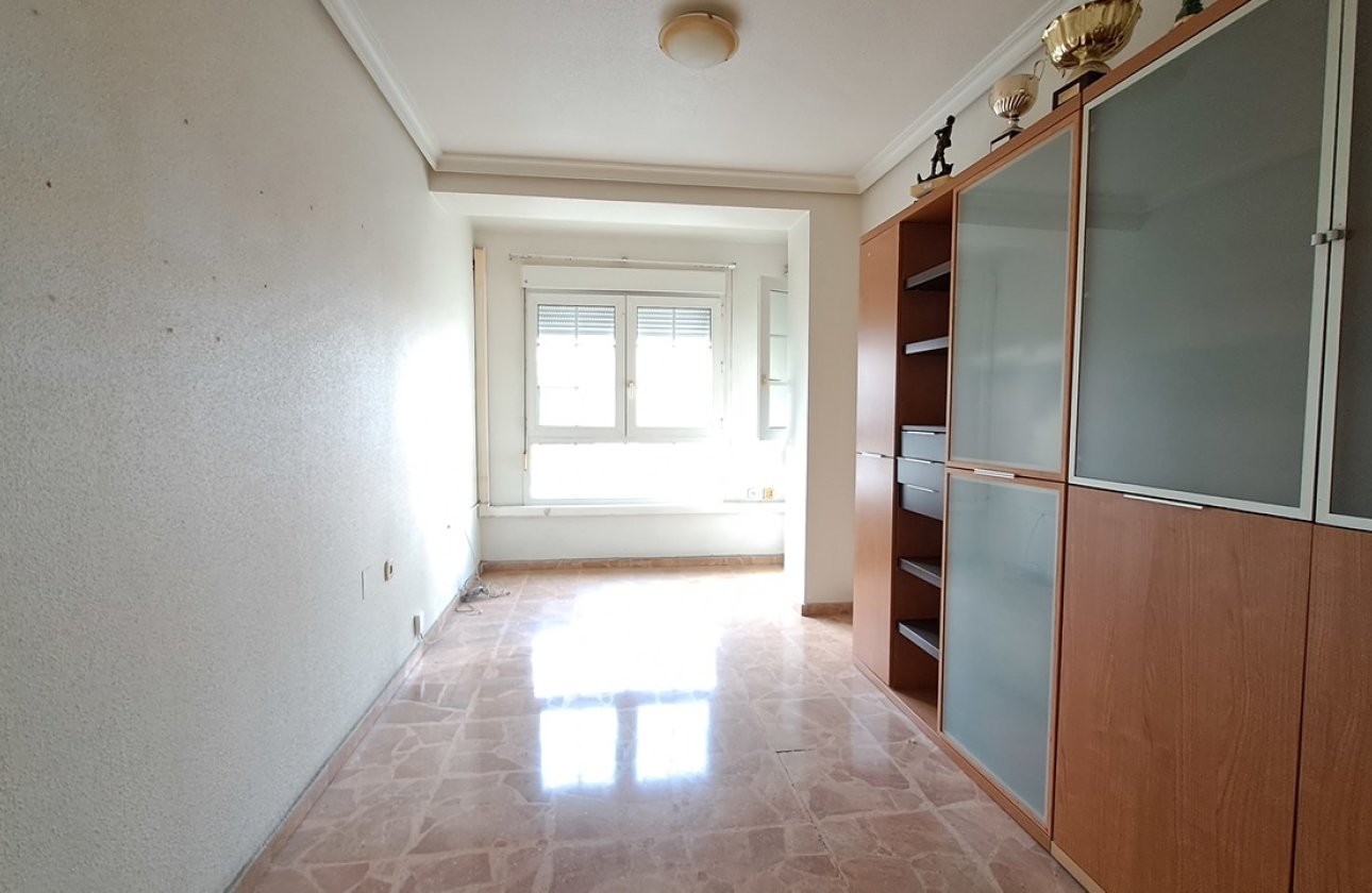 Resale - Apartment / flat - Torrevieja