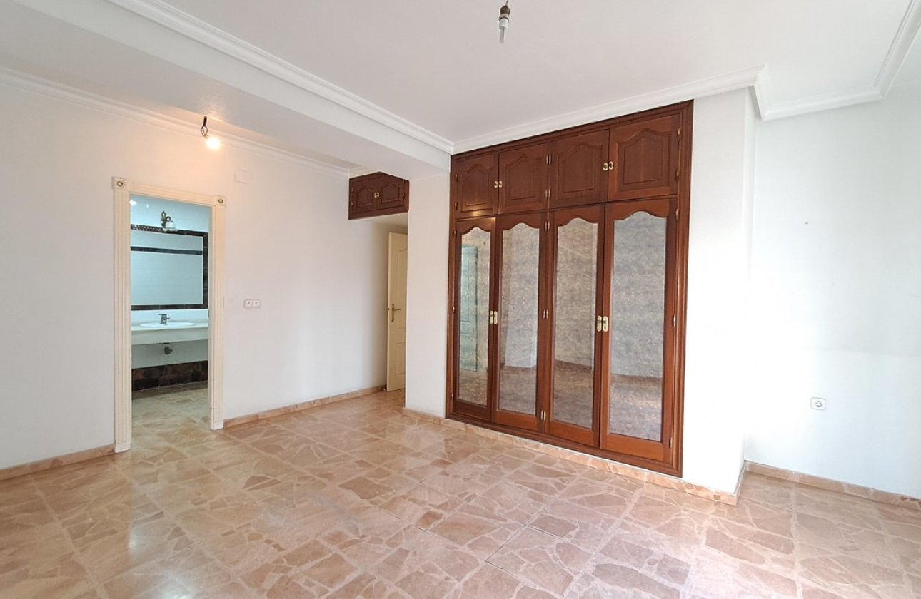 Resale - Apartment / flat - Torrevieja