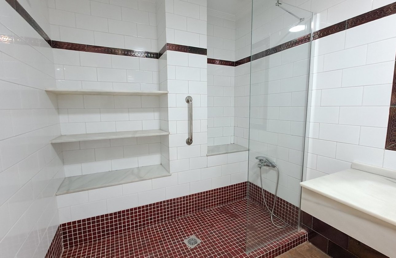 Resale - Apartment / flat - Torrevieja