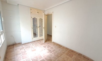 Resale - Apartment / flat - Torrevieja