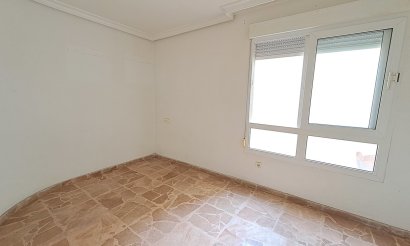 Resale - Apartment / flat - Torrevieja