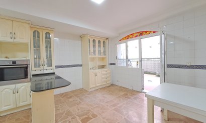 Resale - Apartment / flat - Torrevieja