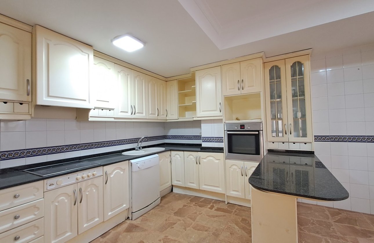 Resale - Apartment / flat - Torrevieja