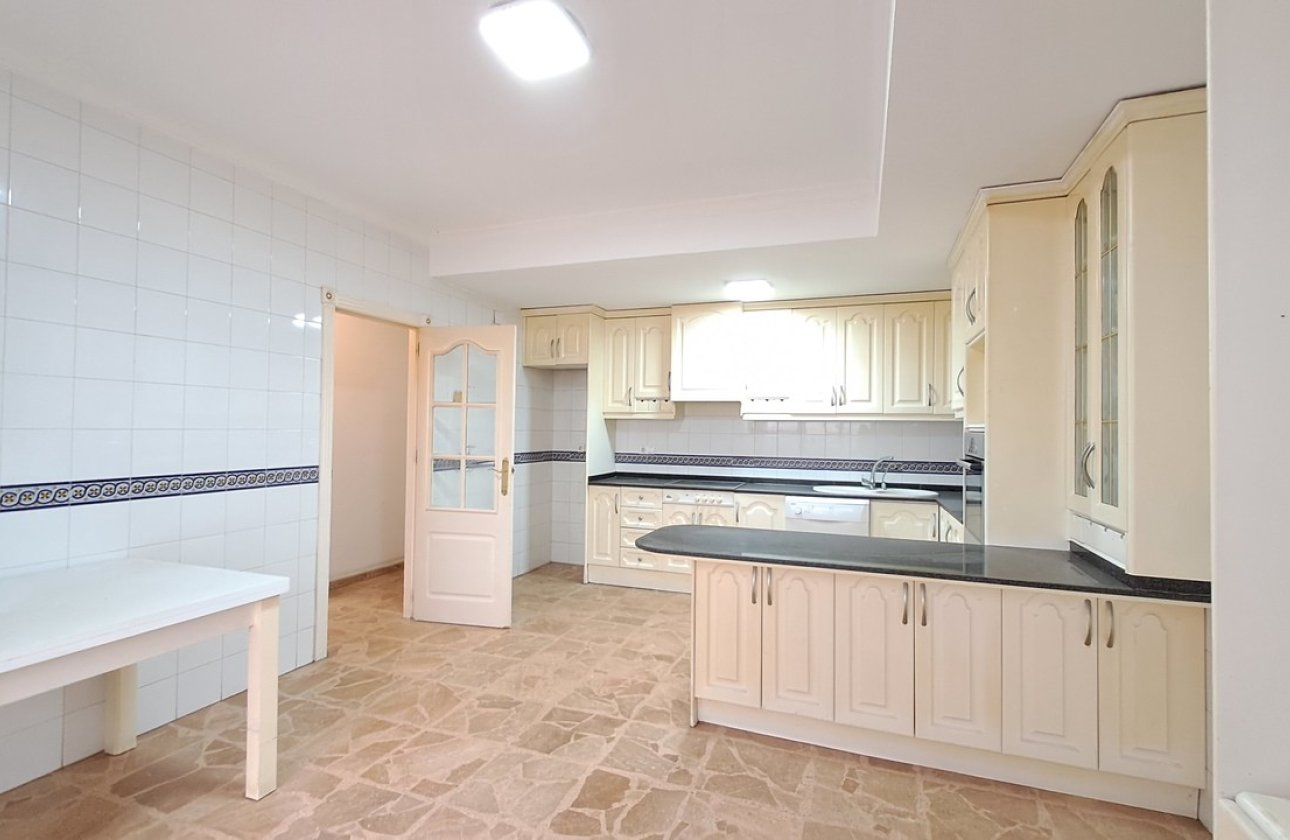 Resale - Apartment / flat - Torrevieja