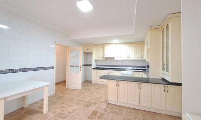 Resale - Apartment / flat - Torrevieja