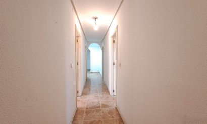 Resale - Apartment / flat - Torrevieja