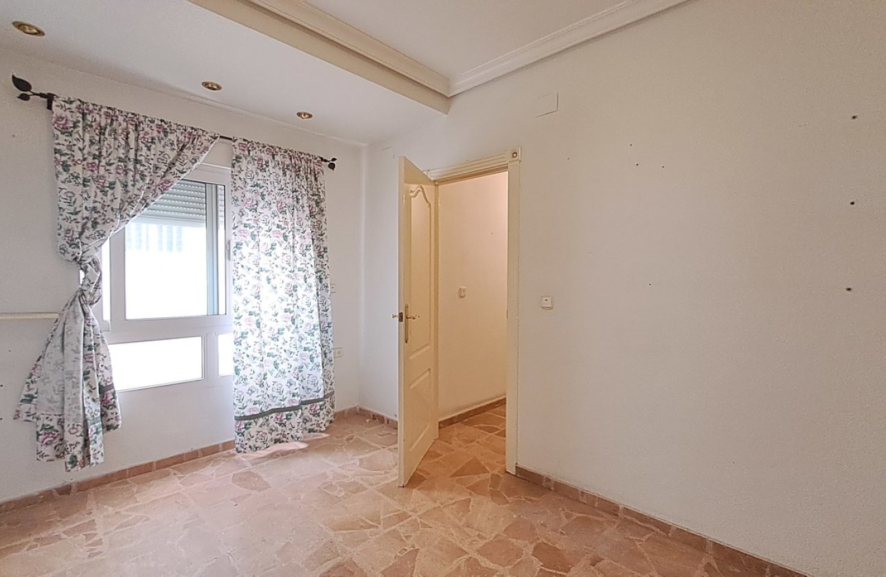 Resale - Apartment / flat - Torrevieja