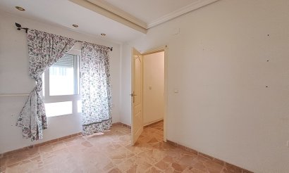 Resale - Apartment / flat - Torrevieja
