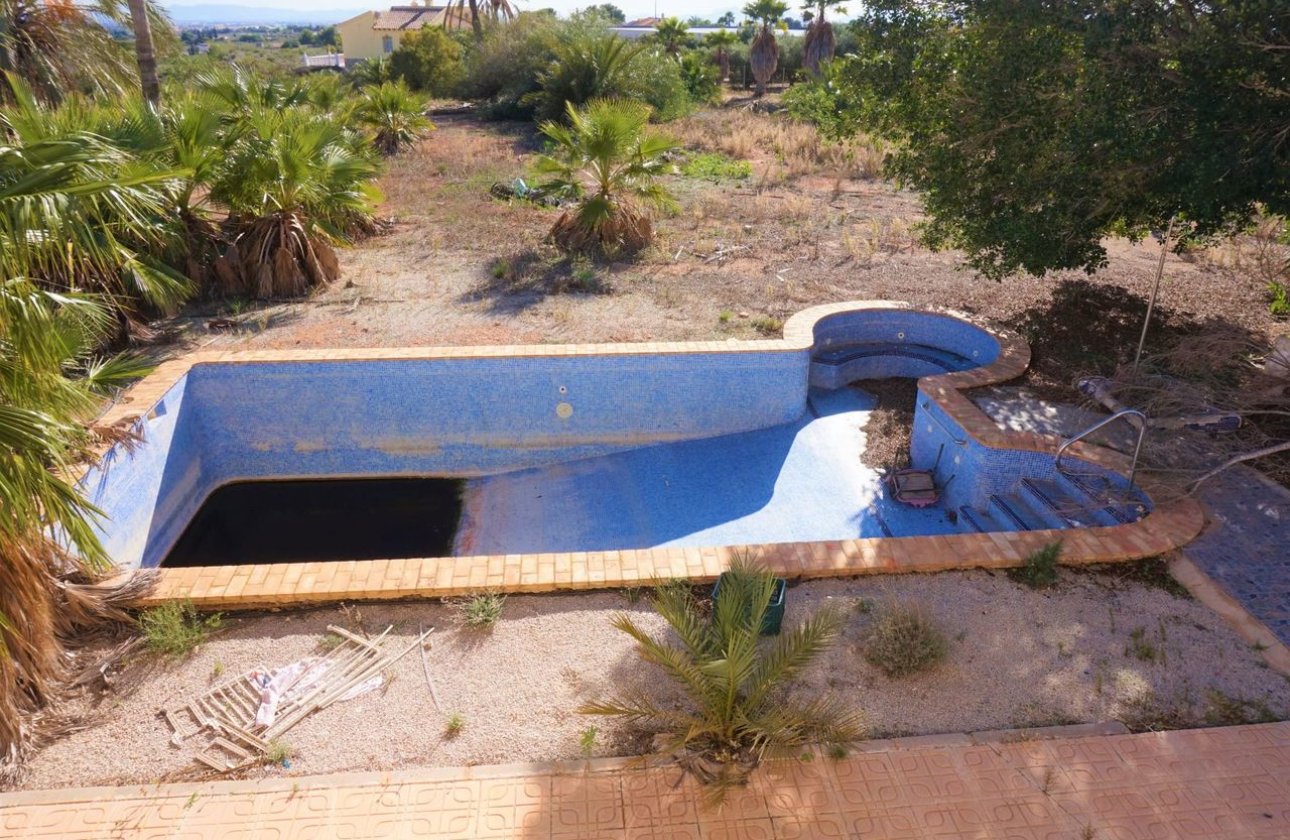 Resale - Villa - Balsicas
