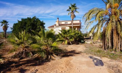 Resale - Villa - Balsicas