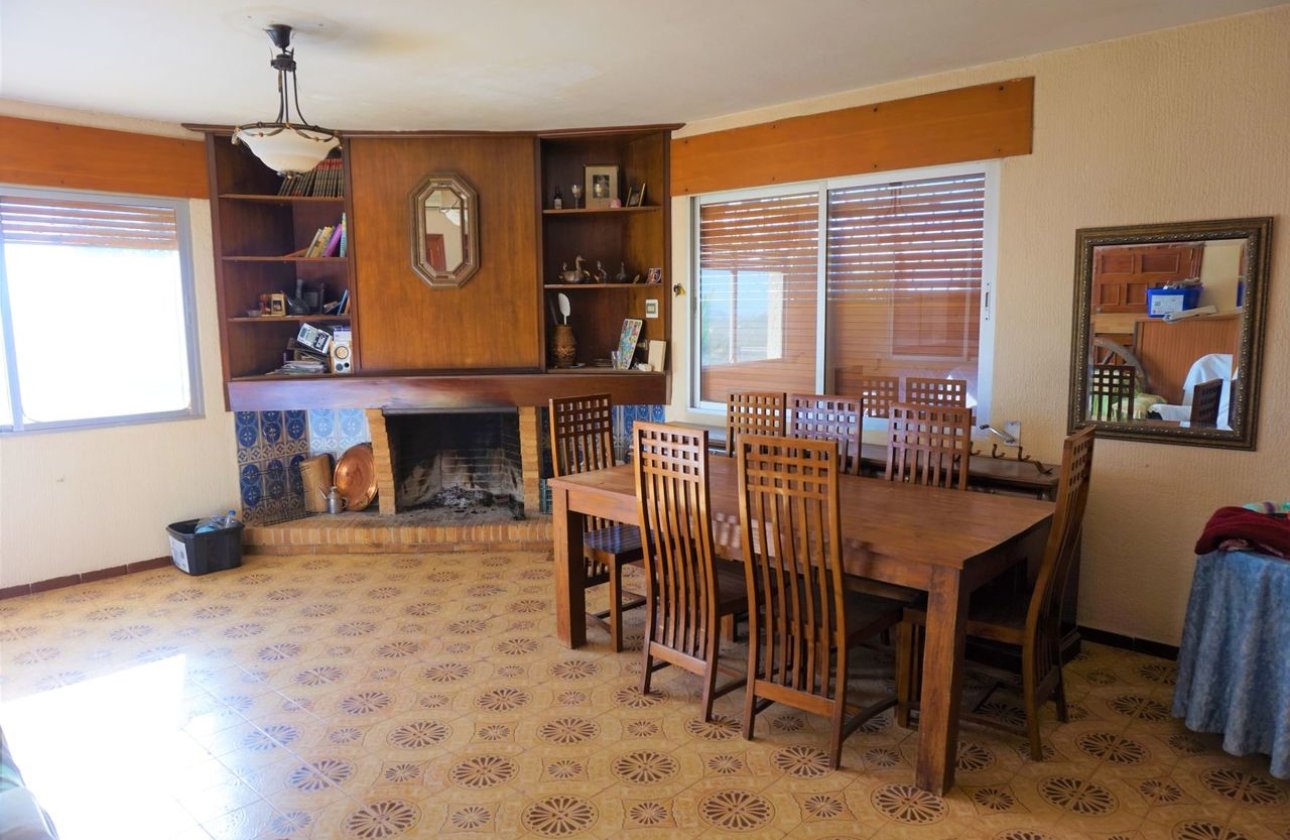 Resale - Villa - Balsicas