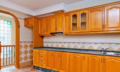 Resale - Townhouse - Los Altos