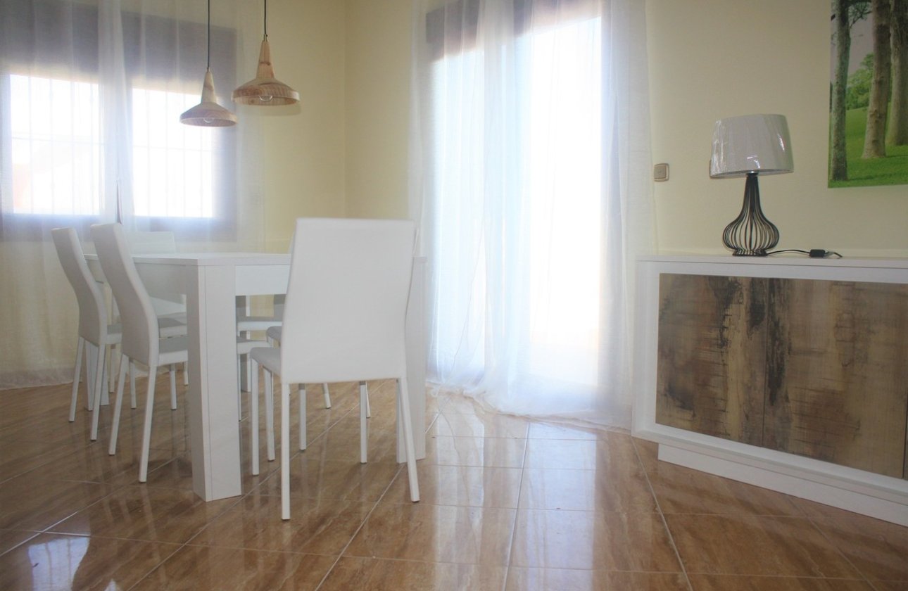 Resale - Villa - Los Altos