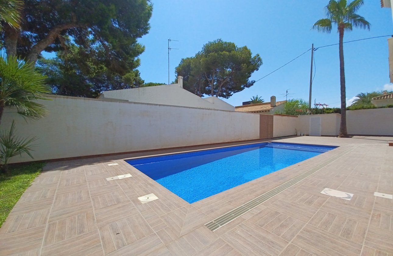Revente - Villa - Cabo Roig