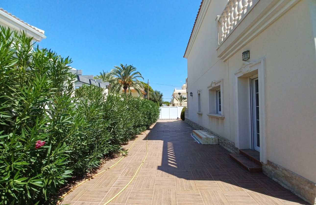 Revente - Villa - Cabo Roig