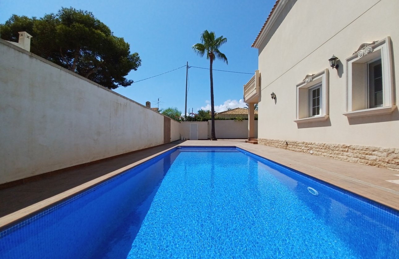 Revente - Villa - Cabo Roig