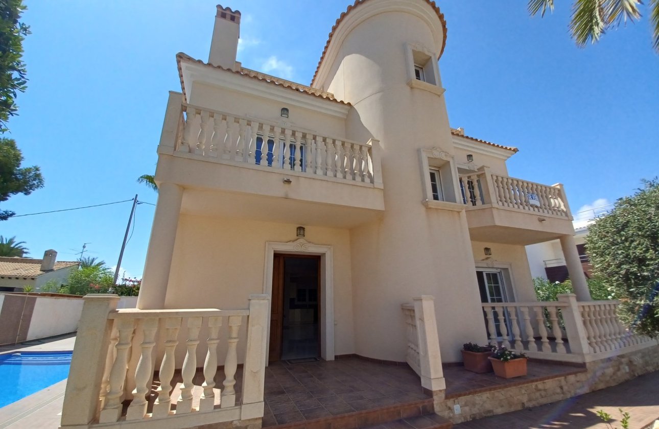 Revente - Villa - Cabo Roig
