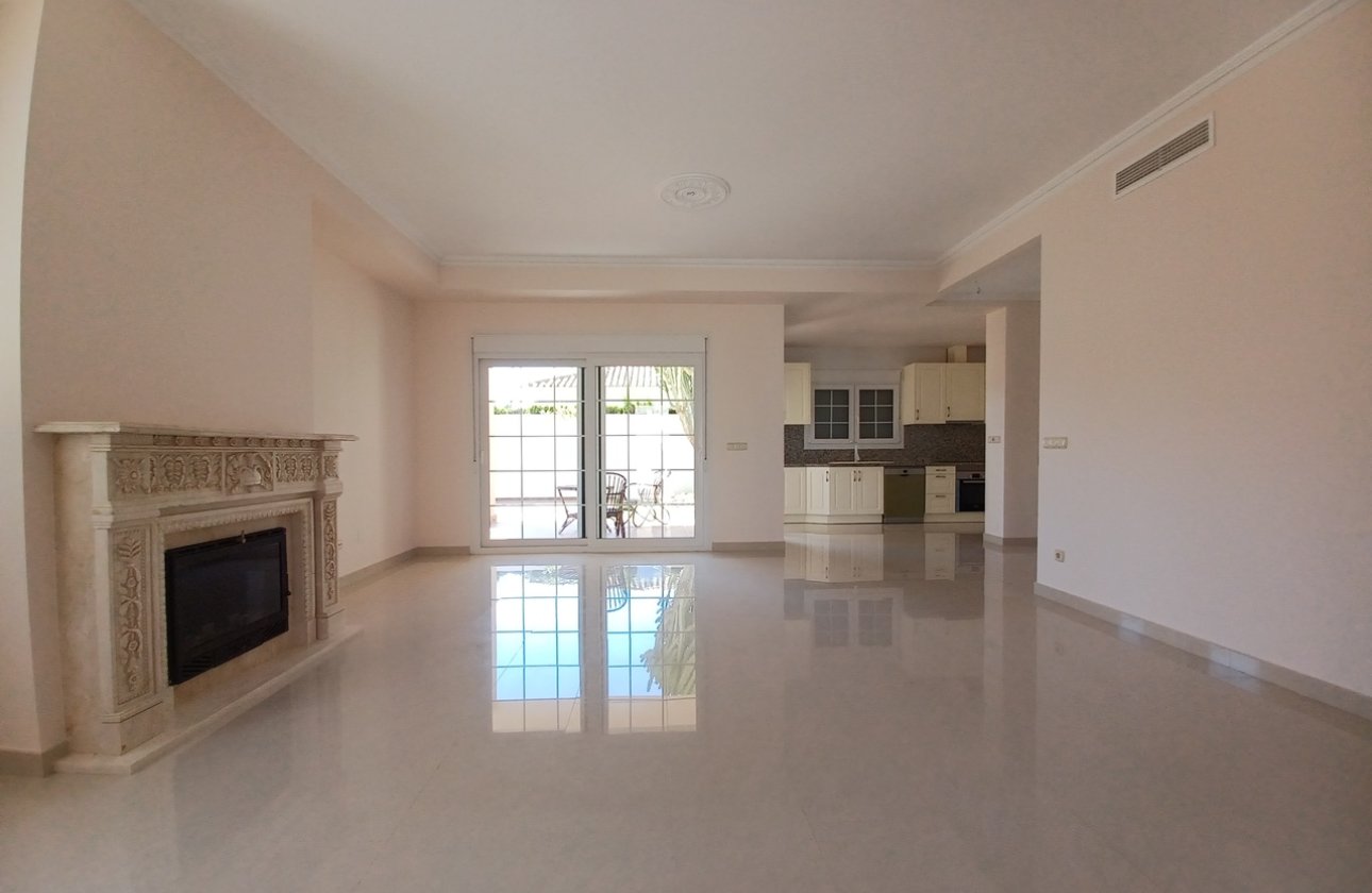 Revente - Villa - Cabo Roig