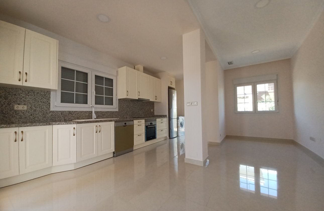 Revente - Villa - Cabo Roig