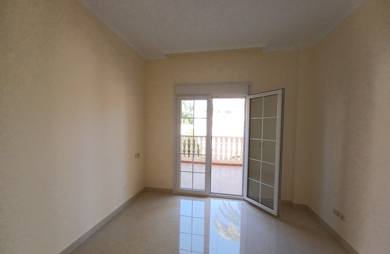 Revente - Villa - Cabo Roig